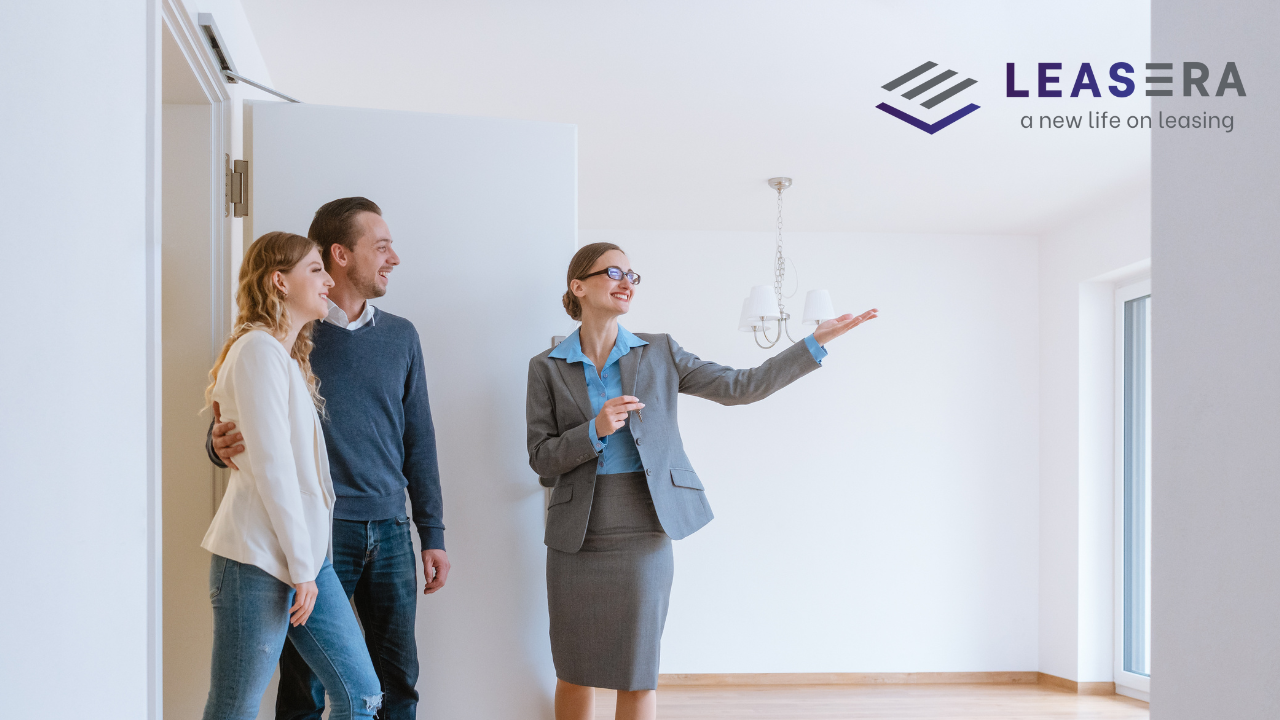 The property manager explaining about the house interior to a couple